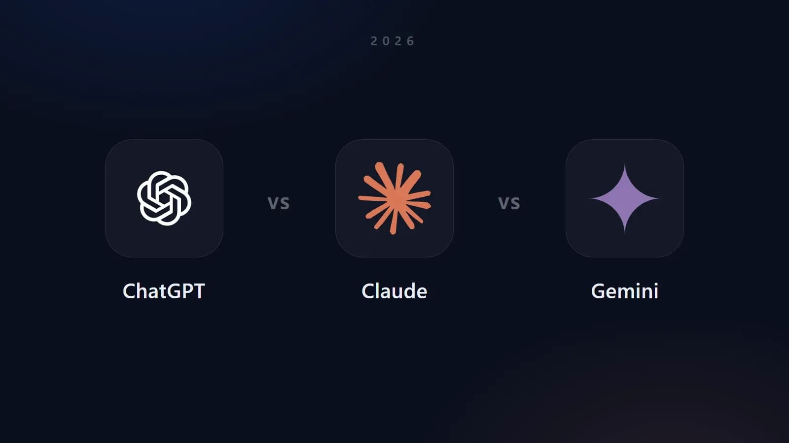 Logos de ChatGPT, Claude et Gemini côte à côte sur fond sombre, face à face pour le comparatif 2026