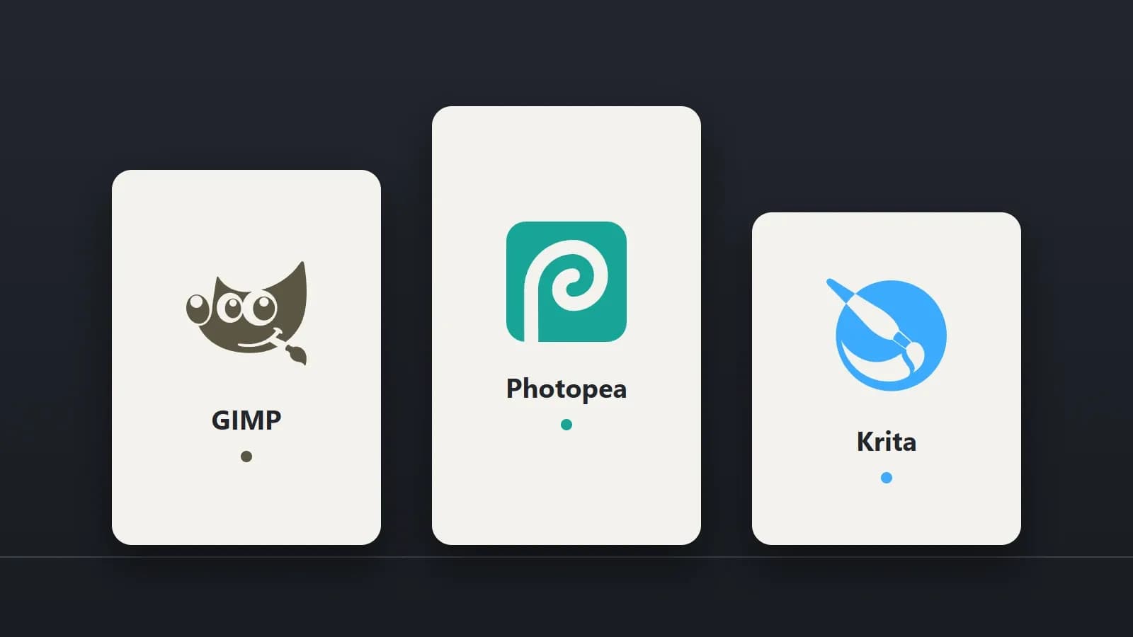 Logos de GIMP, Photopea et Krita sur trois cartes façon podium
